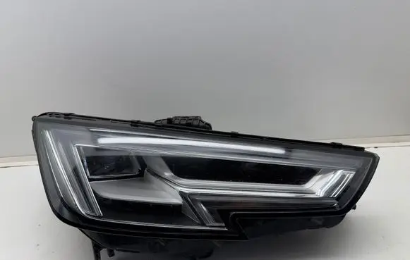 Audi A4 S4 B9 Headlight/headlamp 8W0941034A 01YCTFR 668AH516S