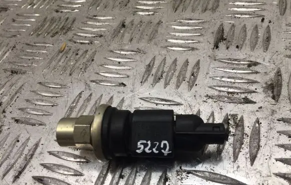 Volkswagen Golf IV Air conditioning (A/C) pressure sensor 1J0973703 5227