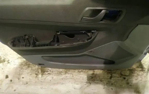 Skoda Fabia Mk1 (6Y) Front door card panel trim