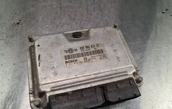 Audi A6 S6 C6 4F Engine control unit/module 038906019CP 0281010392 28SA4859