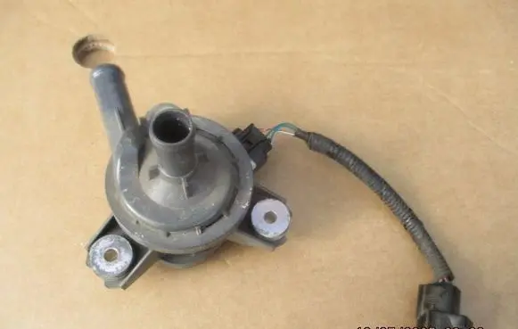Toyota Auris E180 Electric auxiliary coolant/water pump 52010