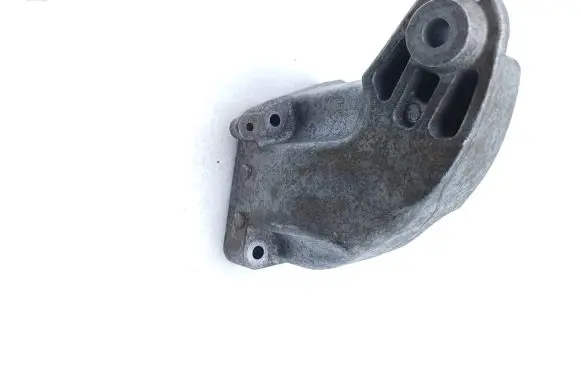 Mercedes-Benz E C207 W207 Engine mounting bracket A6422231004