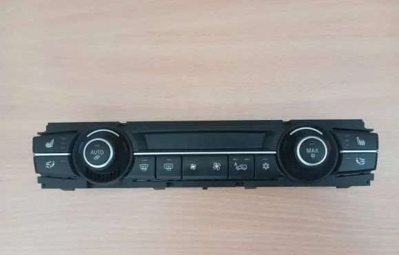 BMW X5M E70 Air conditioning (A/C) switch 9227924