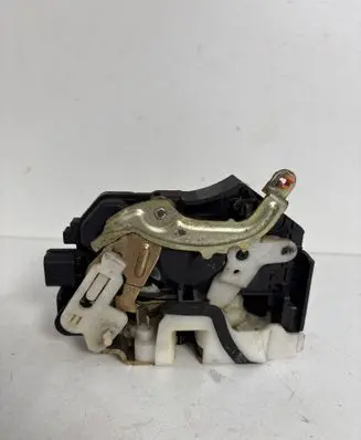 Mitsubishi Outlander Rear door lock 05608A