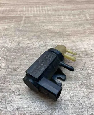 Volkswagen PASSAT B6 Turbo solenoid valve 1K0906627A