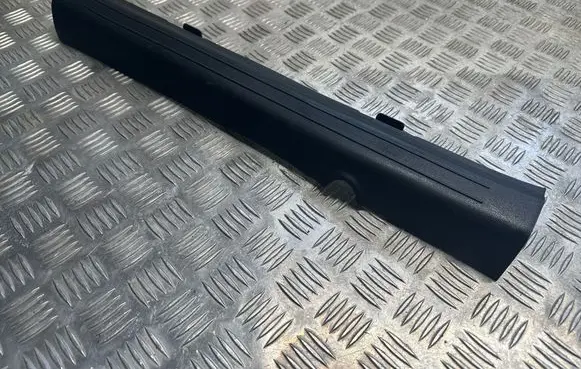 KIA EV6 Front sill trim cover 85880CV000
