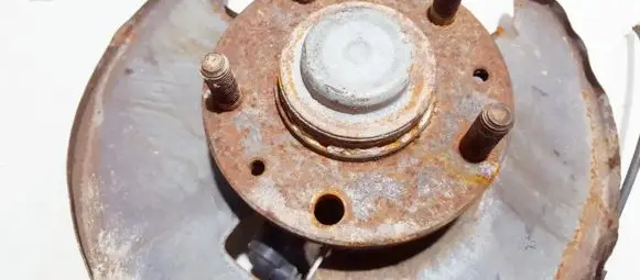 Mazda 6 Rear wheel hub 