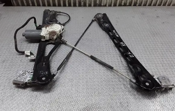 Mercedes-Benz E W211 Front door window regulator with motor A2117200146