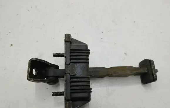 Toyota Avensis T250 Front door check strap stopper
