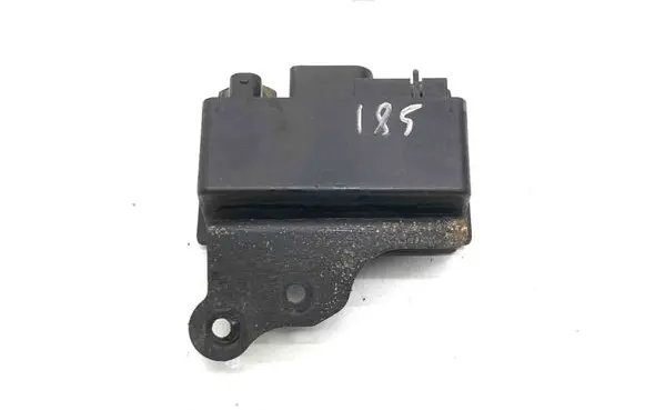 Mercedes-Benz C W203 Coolant fan relay 