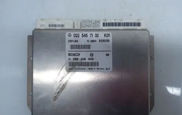 Mercedes-Benz A W168 Engine control unit/module 0225457132 0265109452