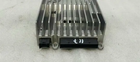Mercedes-Benz GLK (X204) Sound amplifier A2048709194