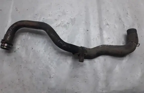 Nissan X-Trail T30 Engine coolant pipe/hose