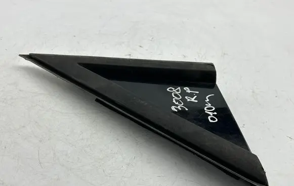 Peugeot 3008 I Front door glass trim molding 96842480XY