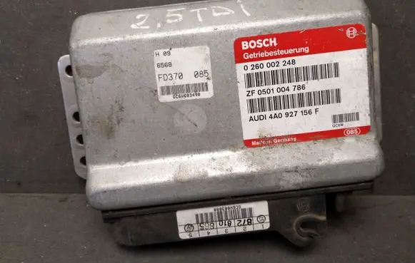 Audi A6 S6 C4 4A Gearbox control unit/module 4A0927156F ZF0501004786