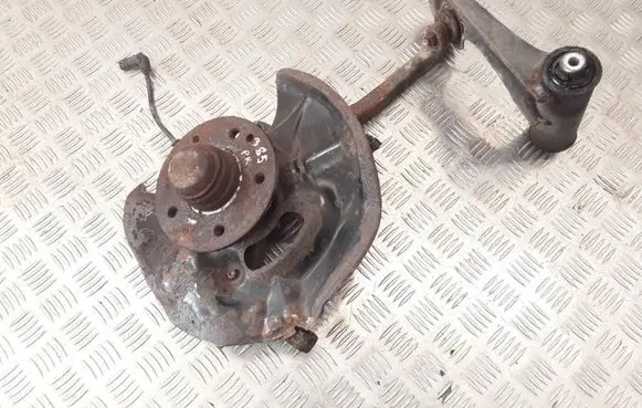 Chrysler Crossfire Front wheel hub spindle knuckle 2021401338