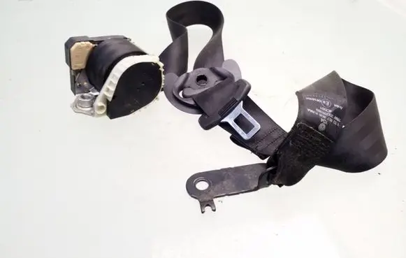 Volkswagen Touran I Rear seatbelt 1T0857806B 33036388