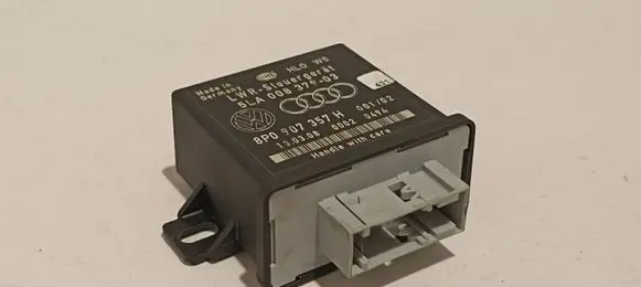 Audi Q7 4L Light module LCM 8P0907357H