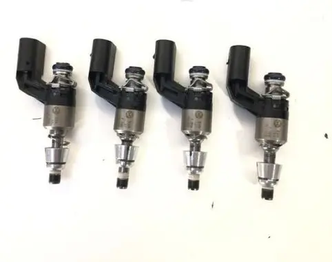 Volkswagen PASSAT B7 Fuel injector 03C906036J