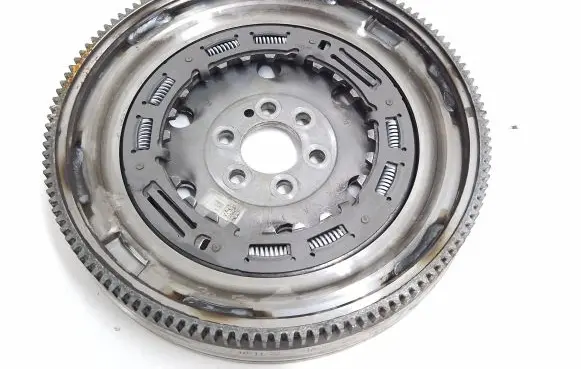 Volkswagen PASSAT B8 Flywheel 04E105266K 0028303 101122