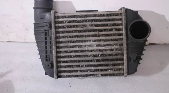 Audi A6 S6 C6 4F Intercooler radiator 4F0145806R