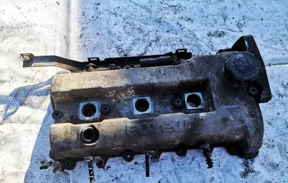 Rocker cam cover