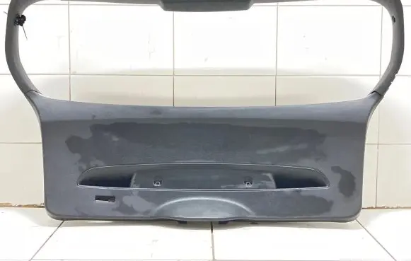 BMW 1 E81 E87 Tailgate/boot cover trim set 7060635 7169975 7074688