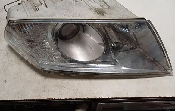Skoda Octavia Mk2 (1Z) Headlight/headlamp