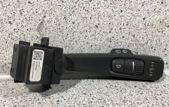 Volvo V70 Wiper control stalk 30798465