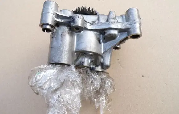 Nissan Qashqai Oil pump 