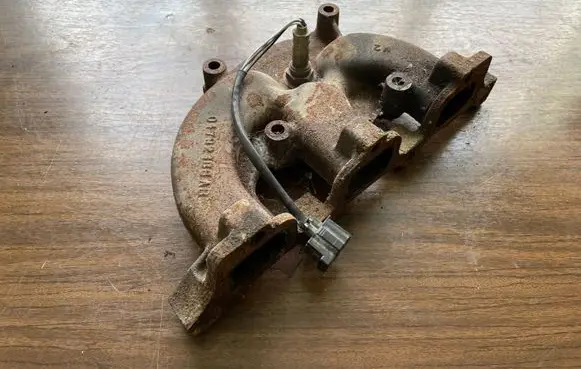 Chrysler Sebring (ST-22 - JR) Exhaust manifold 04792388AB