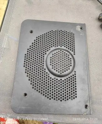 BMW 5 E60 E61 Subwoofer grill/trim 6976960 4913631822