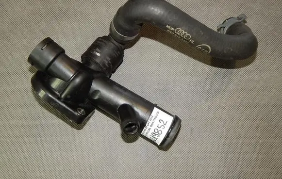 Audi A5 8T 8F Engine coolant pipe/hose 03L121132AC 8K0819342J