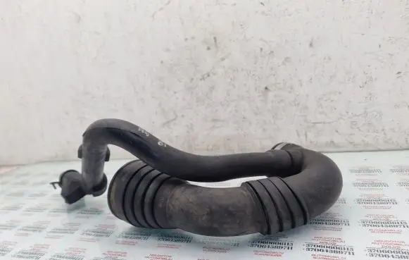Audi A4 S4 B5 8D Air intake hose/pipe 028103493AD 8D0129615A