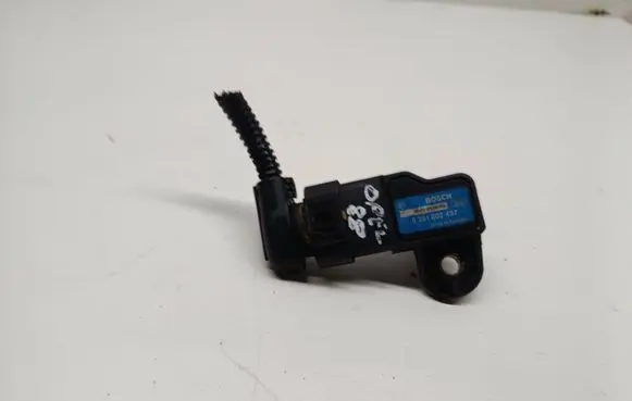 Opel Zafira B Air pressure sensor 0281002437 0509232B