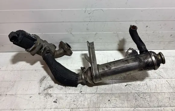 Opel Vectra C EGR valve cooler 55203716