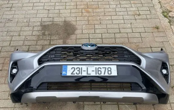 Toyota RAV 4 (XA50) Front bumper
