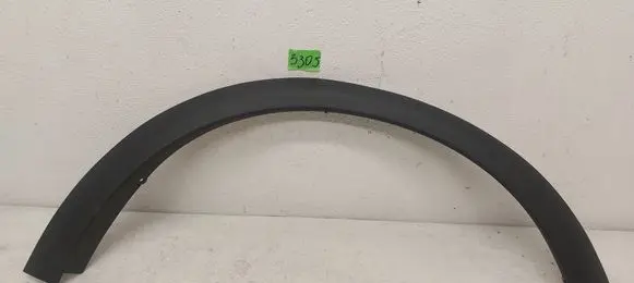 Volvo C30 Front arch trim 31283125