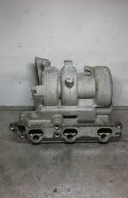Opel Corsa C Intake manifold 90570947 85100614