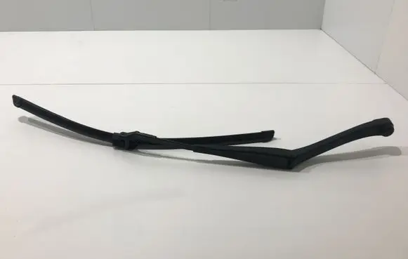 Mercedes-Benz E W212 Front wiper blade arm A2128201444