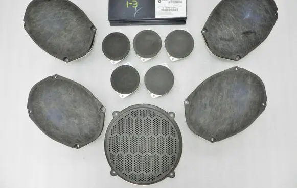 Lancia Thema Audio system kit 05064982AJ 05064359AB 05064358AB