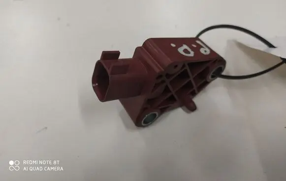 Volvo V50 Airbag deployment crash/impact sensor 30737138 MRSA5 8840A6