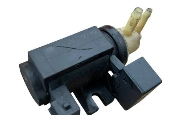Opel Insignia A Turbo solenoid valve 55573362 12T182 70142003
