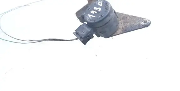 BMW 7 E38 Front height sensor lever 1182641