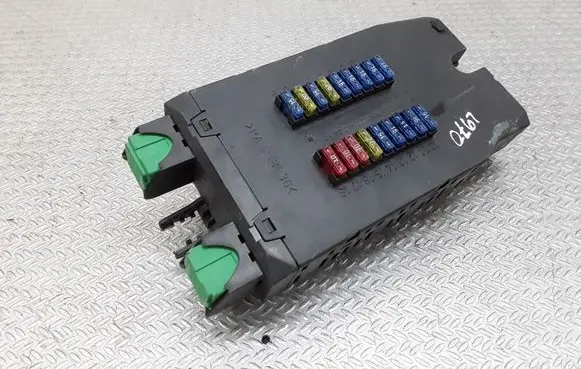 Mercedes-Benz Vito Viano W638 Fuse module 0005400650