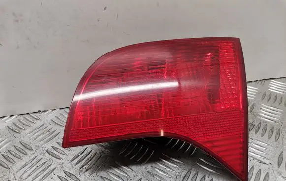 Audi A4 S4 B7 8E 8H Tailgate rear/tail lights 8E9945094