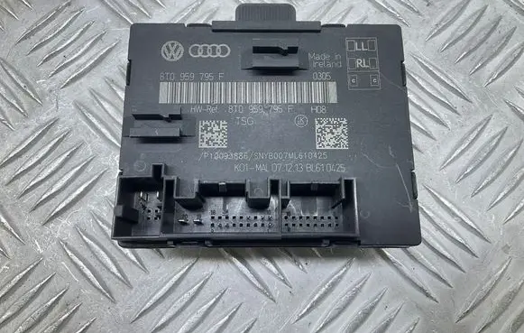 Audi A5 8T 8F Door control unit/module 8T0959795F