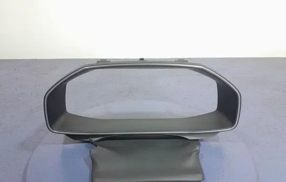 Other sill/pillar trim element