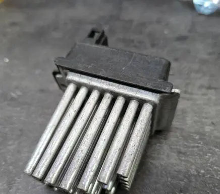 Audi A4 S4 B6 8E 8H Heater blower motor/fan resistor 4B0820521 MF246810149 5DS00646702