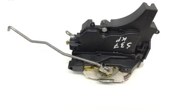 Mitsubishi Lancer VIII Front door lock